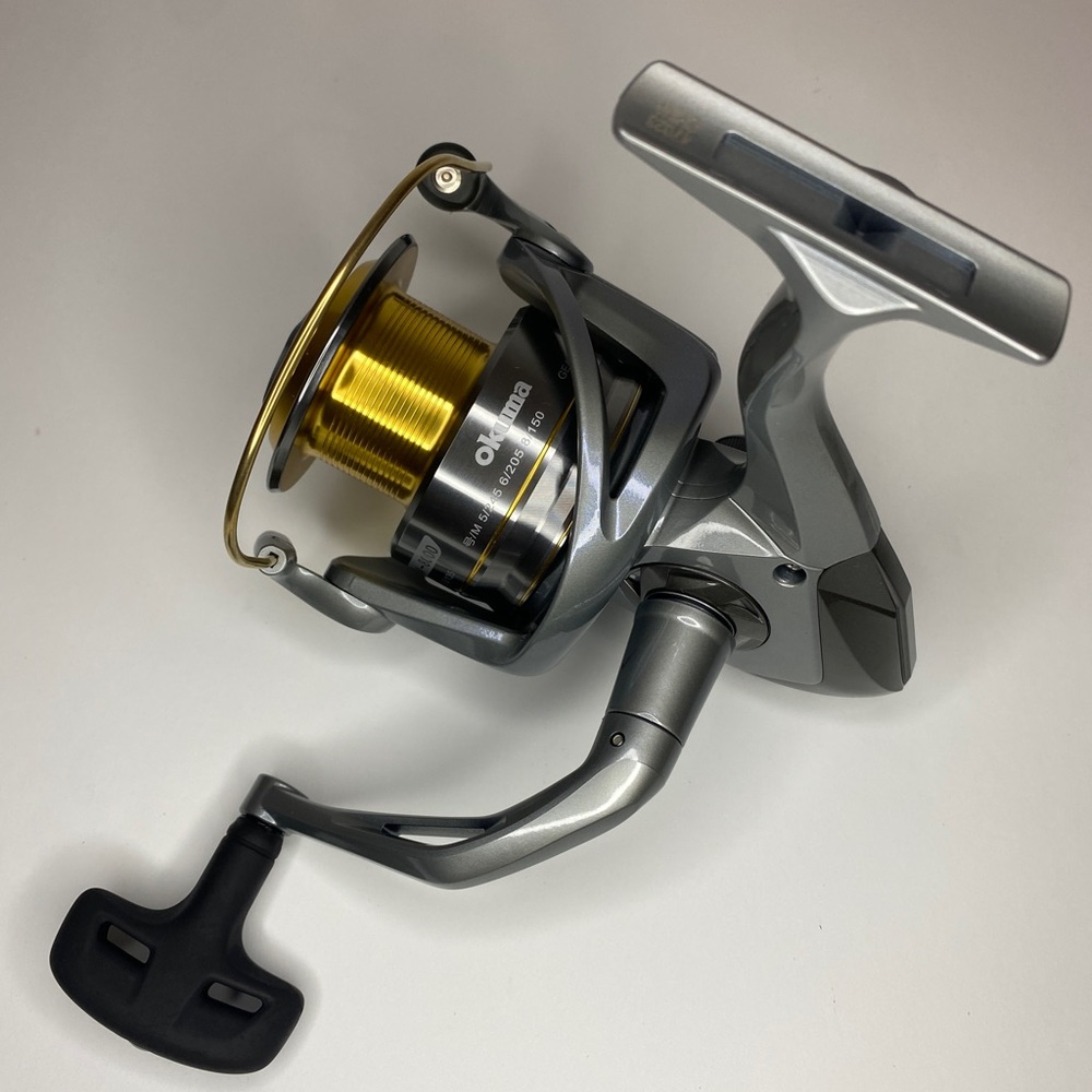 Okuma AV-8000 Avenger Fishing Reel New -Open Box Fast Shipping